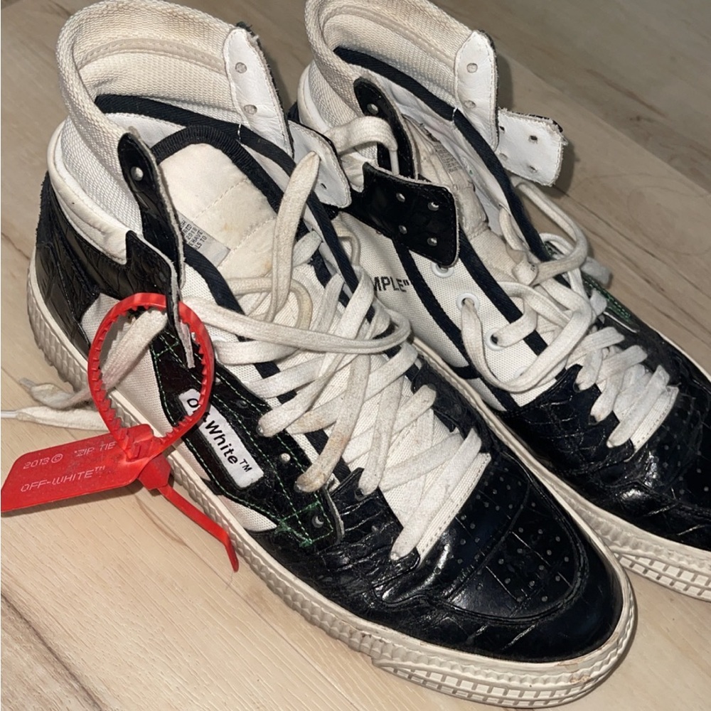 OFF WHITE Sneakers
